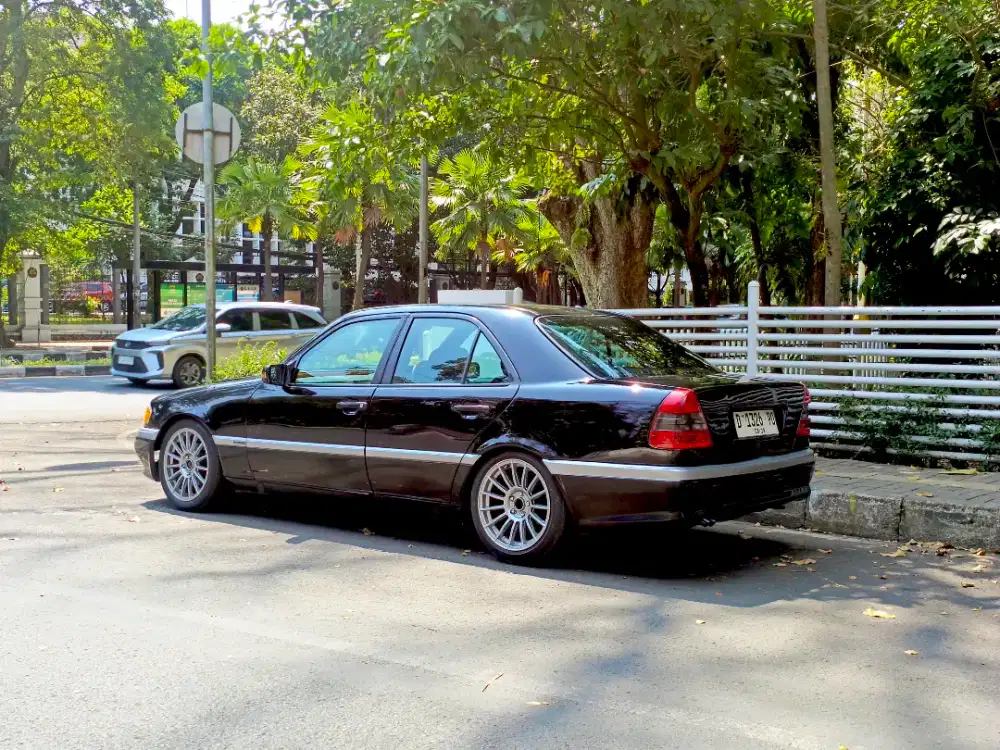 C200 a/t 1996 pajak On!