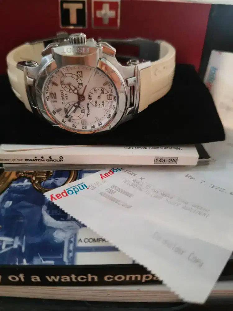 Jam tangan Tissot ORI lengkap dus book setruk pembelian