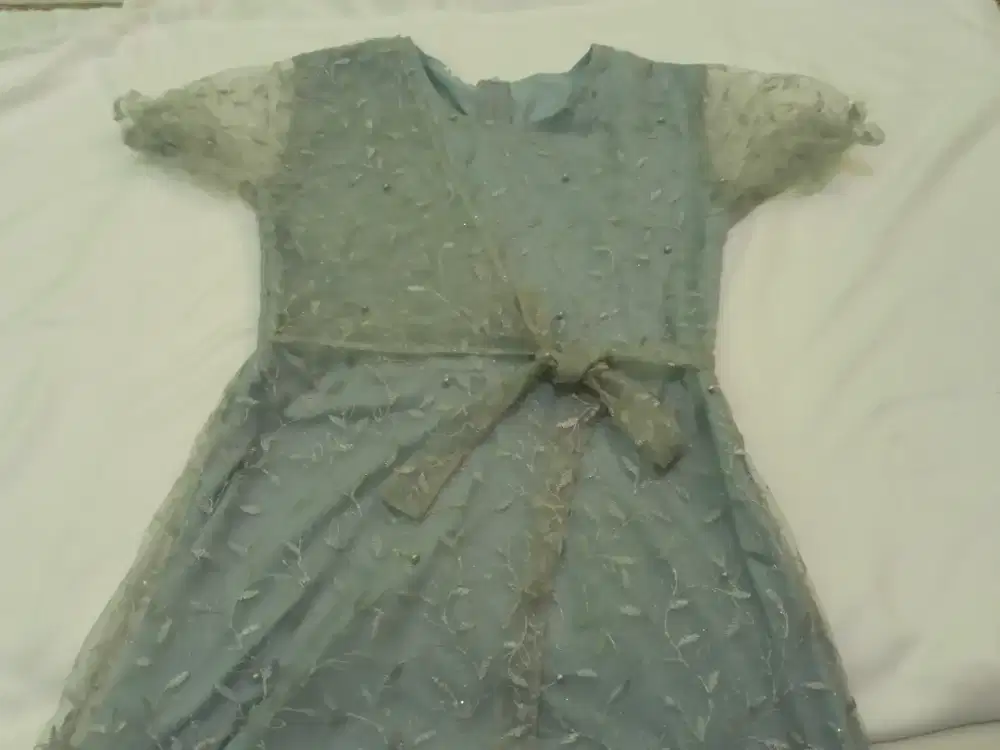 Dress biru cantik