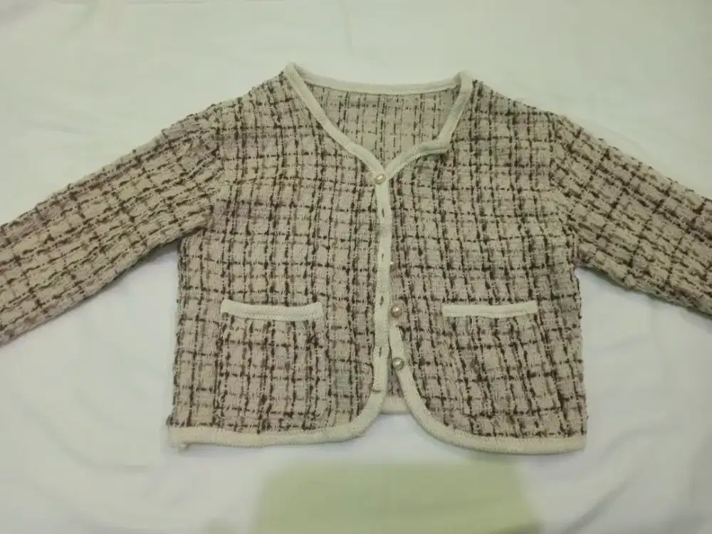 Tweed coklat wanita
