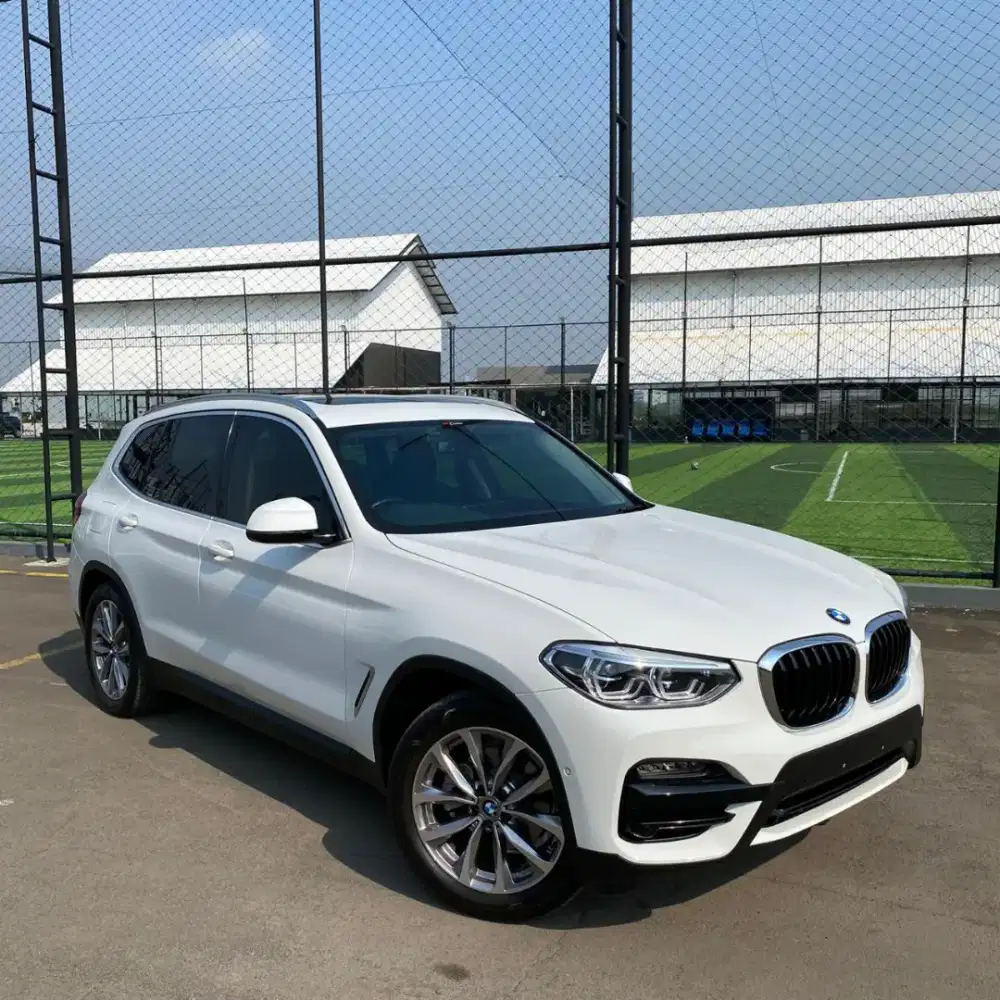 BMW X3 2.0 sDrive20i Xline 2021
Putih
Km 30rb