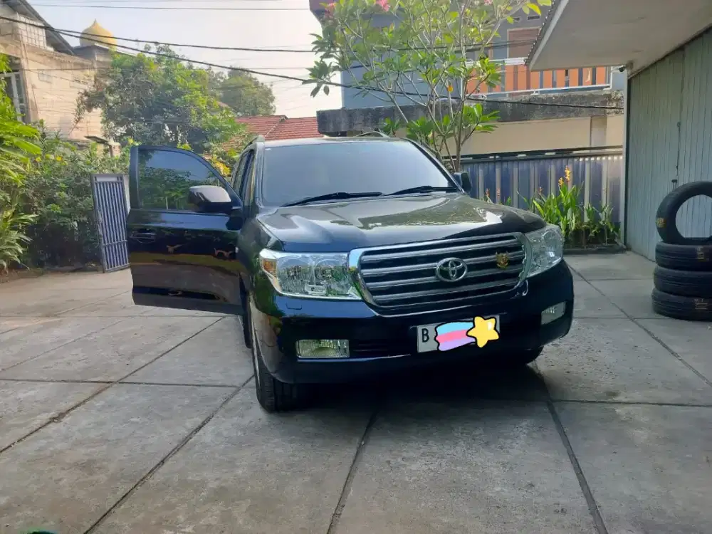 LandCruiser V8 4.5 Solat AT Istimewa KM Rendah 41rb Antik Siap Pakai
