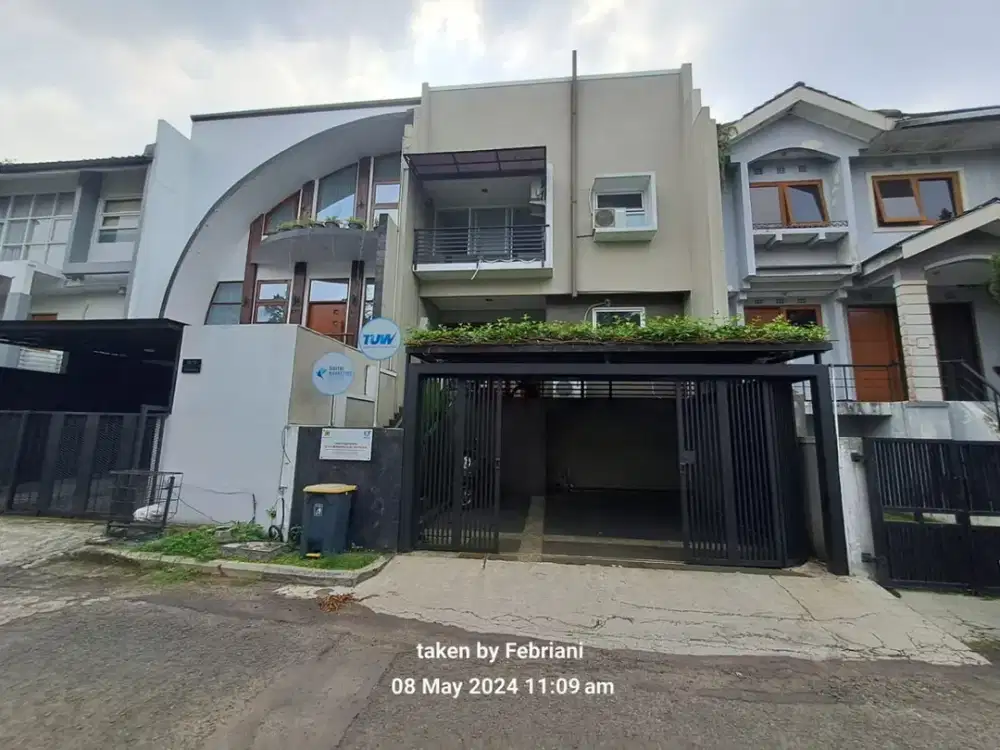 TURUN HARGA Dijual Cepat Rumah Siap Huni Setraduta Cemara