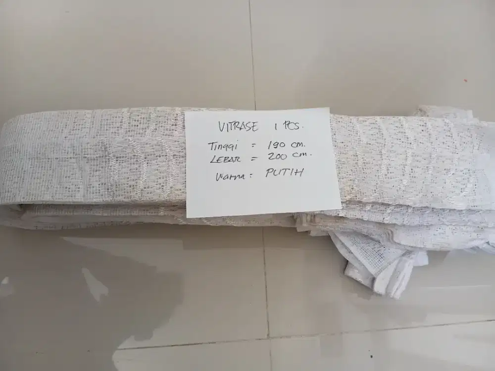 Vitrase korden jendela/pinntu