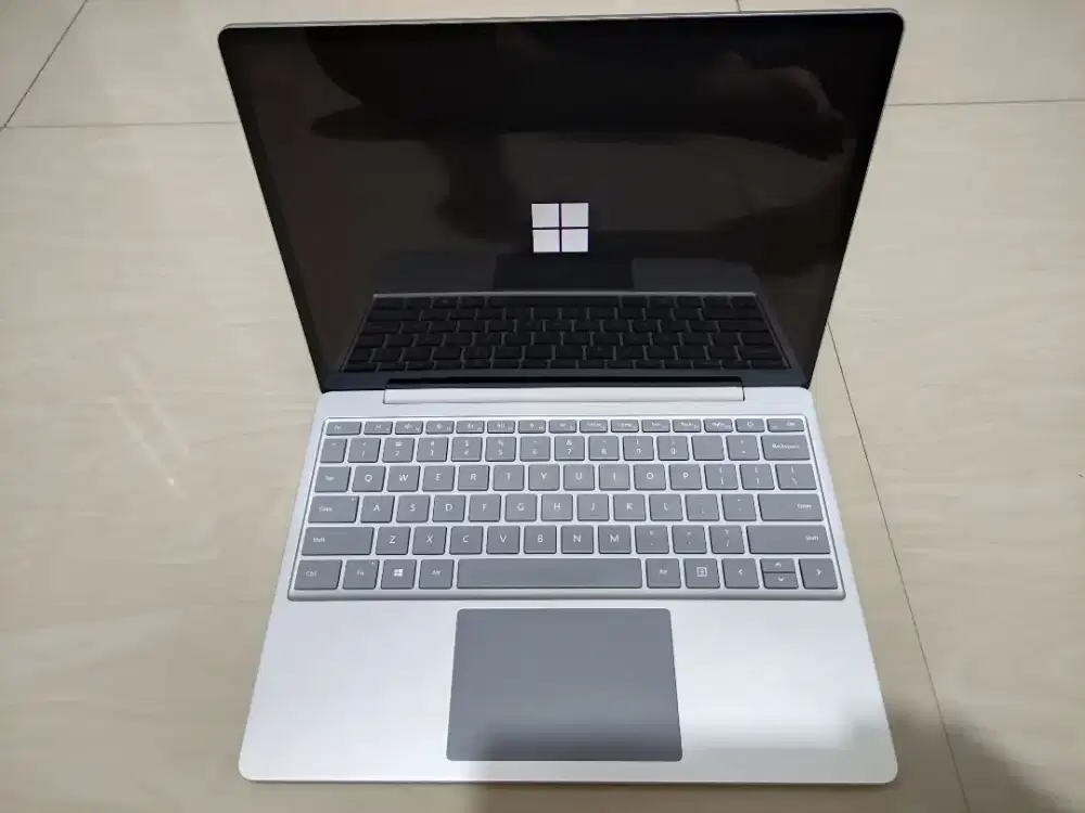 Microsoft Surface Laptop Go minus stuck logo
