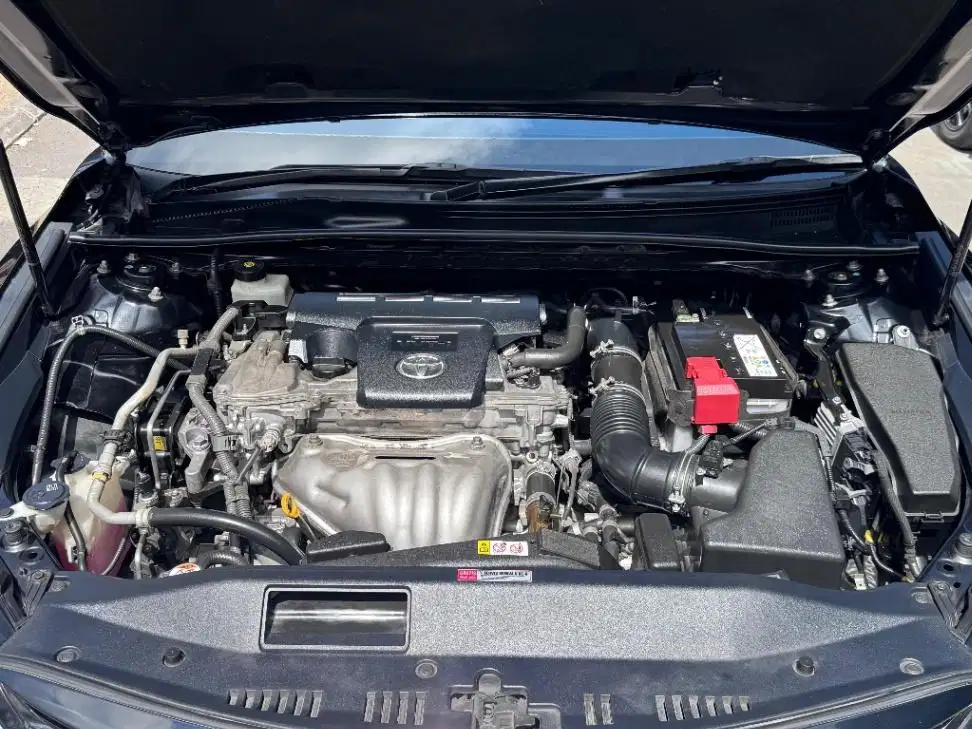 Toyota Camry 2.5 V Bensin AT 2019 Hitam (SK)