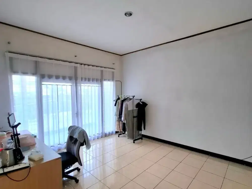 Dijual rumah 2 lantai di Perumahan Lebak Lestari, 100 meter dari lebak bulus , jakarta selatan