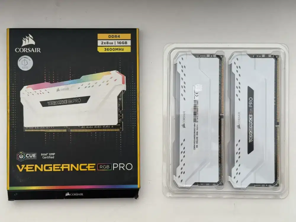 Vengeance RGB PRO 16GB (2x8GB) DDR 4 3600MHz C18