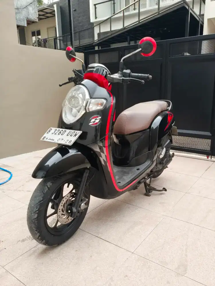 Honda Scoopy 110 thn 2018 lengkap B DKI