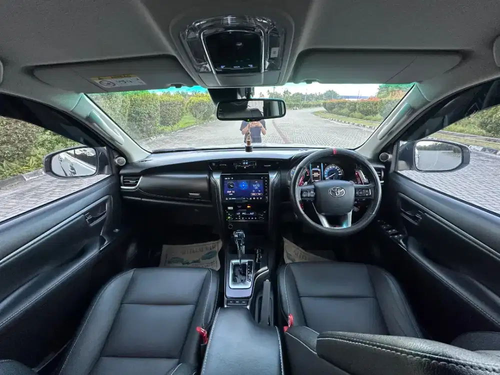 Fortuner 2.8 legender 2025