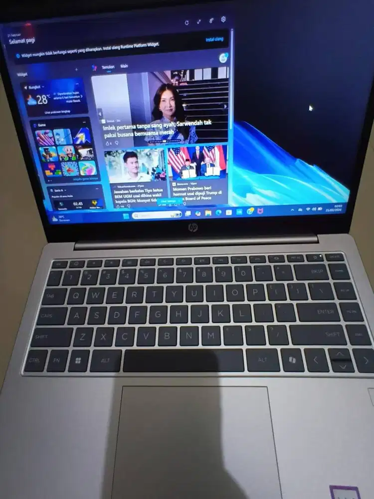 hp laptop 14 ep1177tu core 5 - LIKE NEW