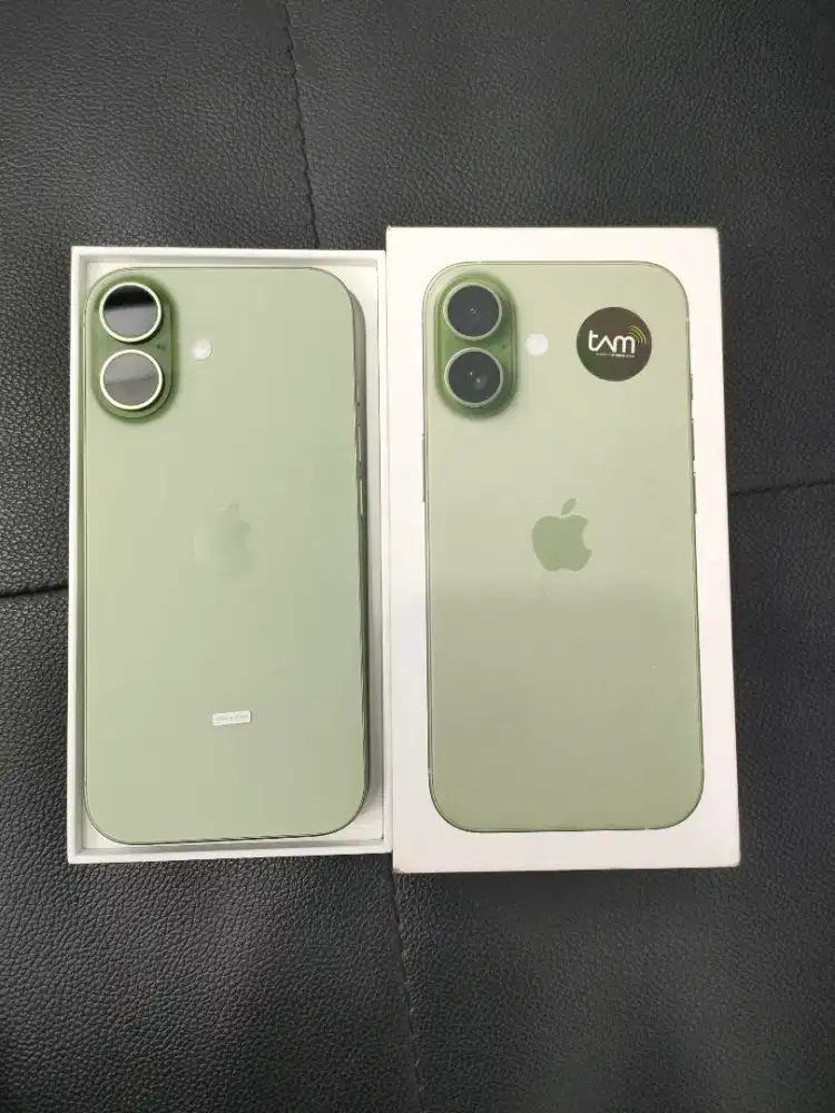 iP 17 Sage 256GB iBox Like New