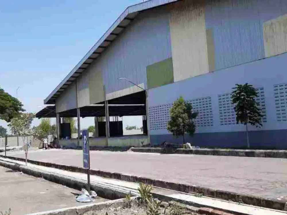 Gudang & Produksi Ricemil Aktif 800 tonl Luas Siap Pakai  di Sragen