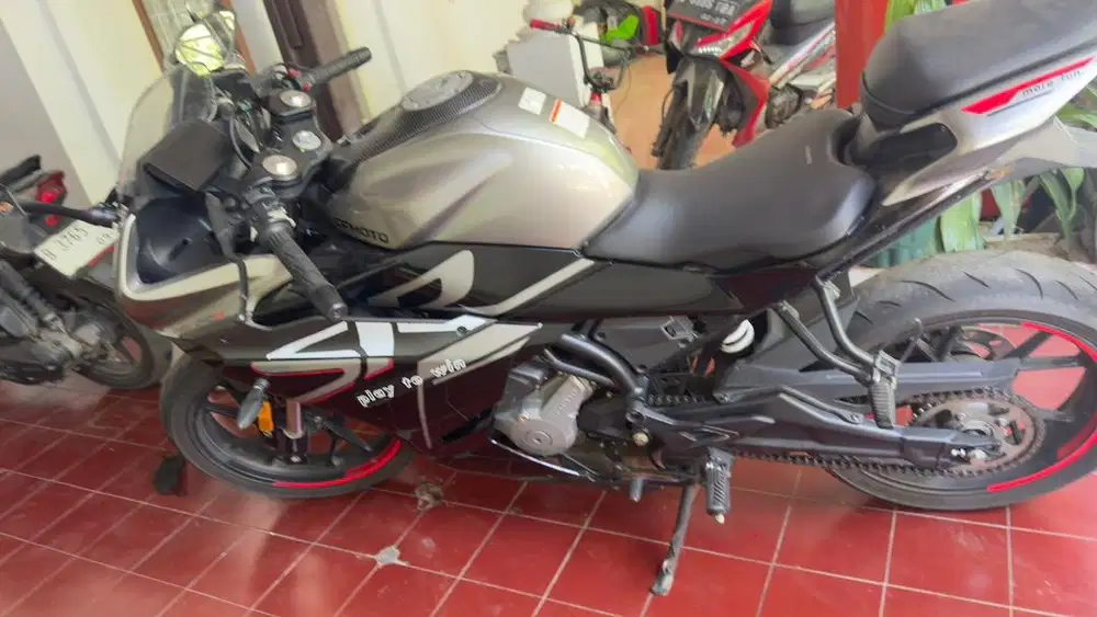 Cf motto 250 sr