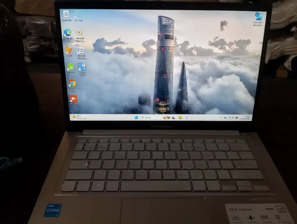 ASUS A1404VA  i3 Gen 13 8 GB 256 GB NVME