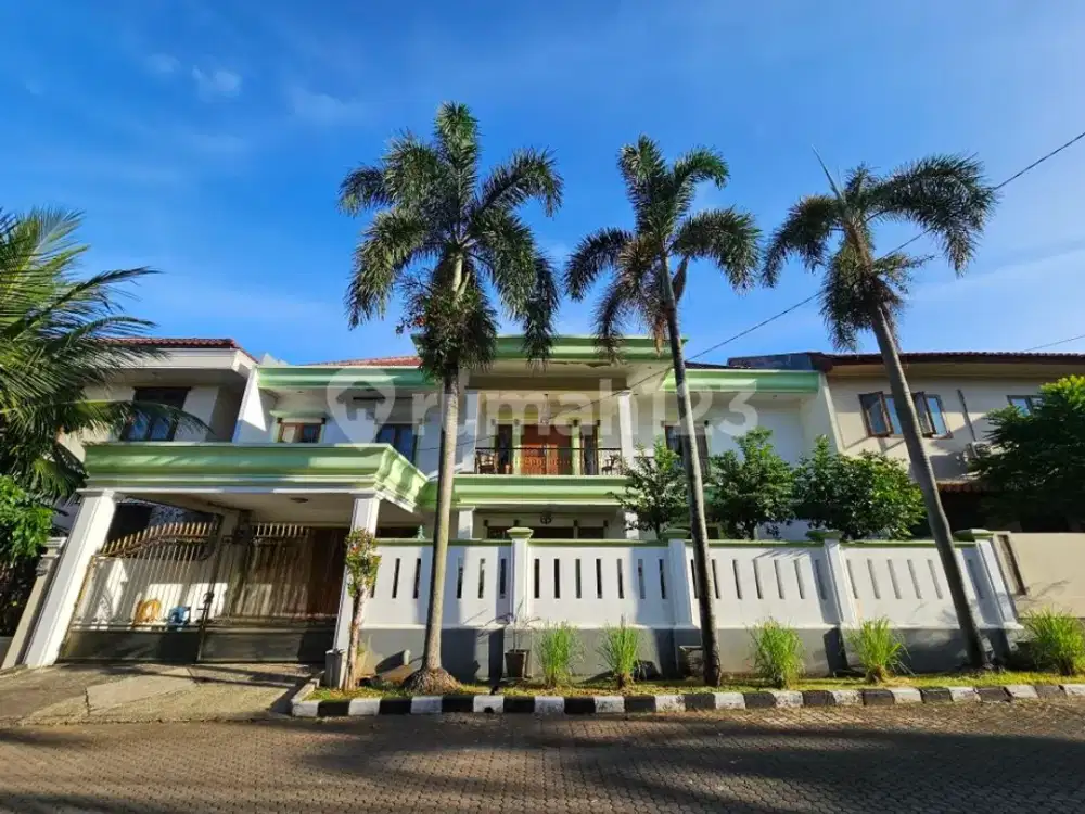 Rumah Bagus Dalam Komplek Besar Cinere Siap Huni Dekat Ke Tol