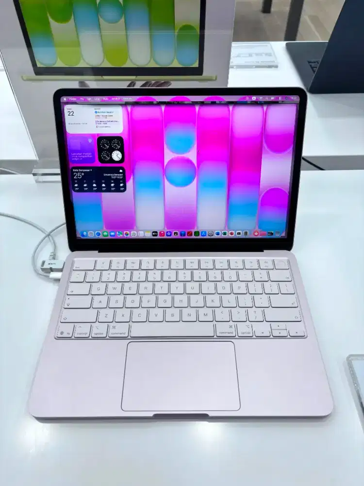 kredit Apple MacBook Neo (13 inci, A18 Pro, 2026)