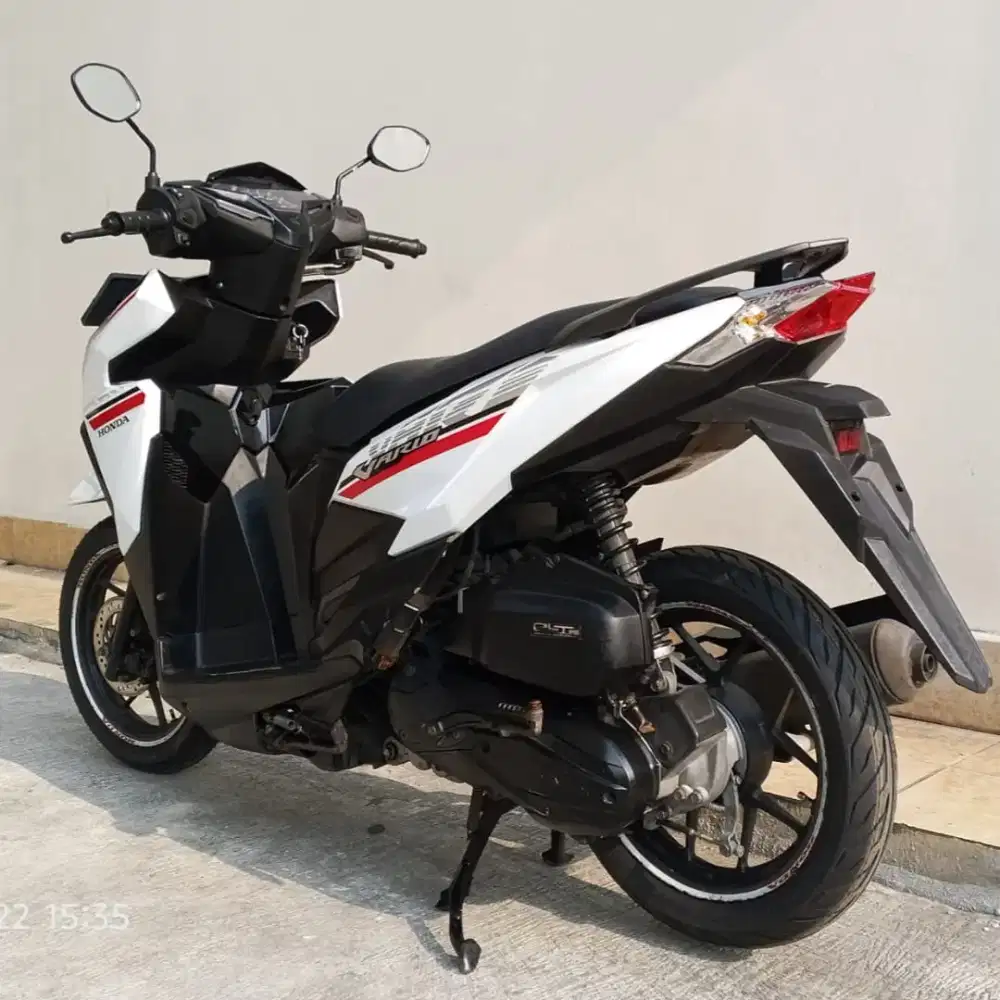 HONDA VARIO 125 CBS ISS LED TAHUN 2017 CASH / KREDIT MURAH DP 2.800
