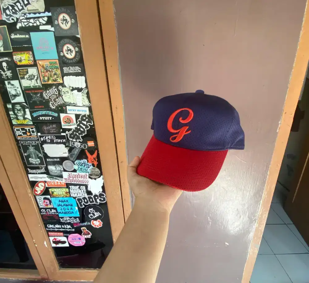 Topi second monja