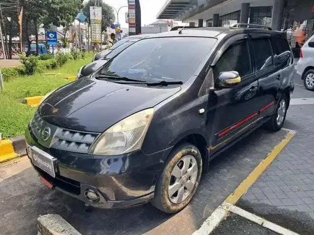 DP RENDAH - Nissan Grand livina 1.5 XV Bensin-AT 2010