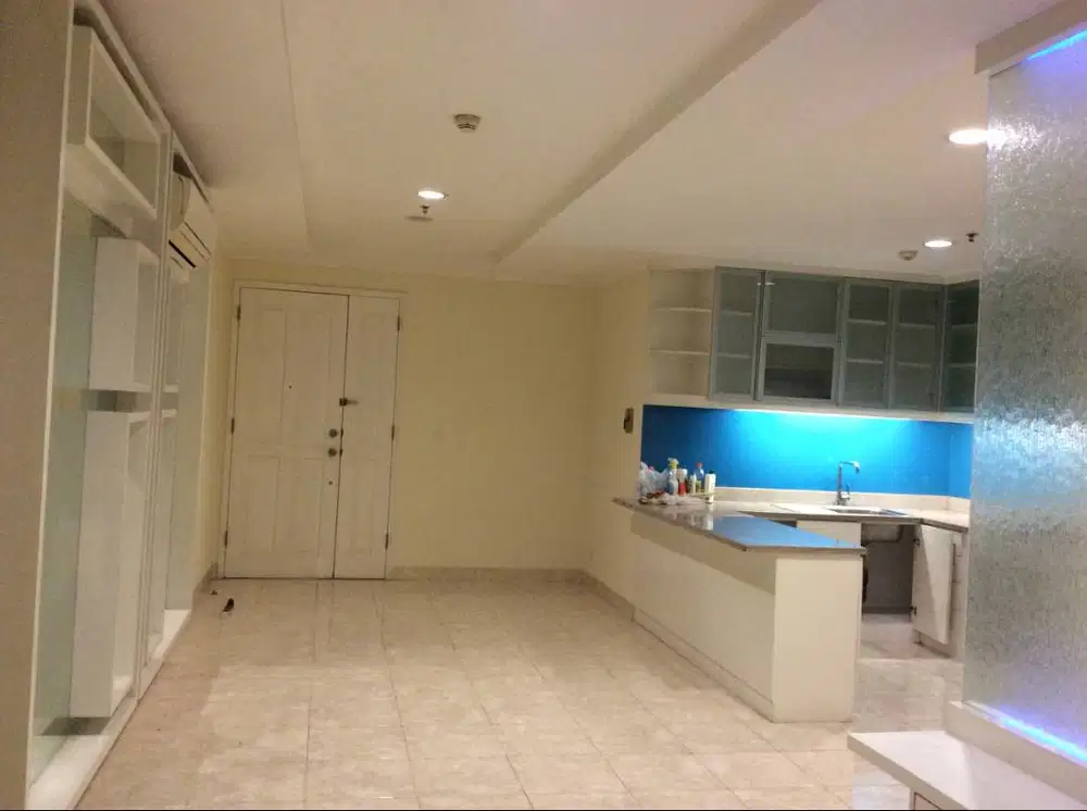 Apartemen French Walk Semi Furnished View Utara Lepas