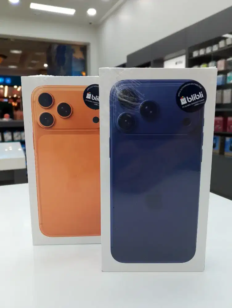 iPhone 17 Pro Max 256GB Orange & Deep Blue Ready Stock