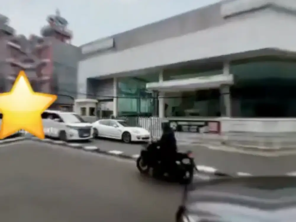 Dijual Cepat Gedung Bekas Showroom Mobil - Radio Dalam, Kebayoran