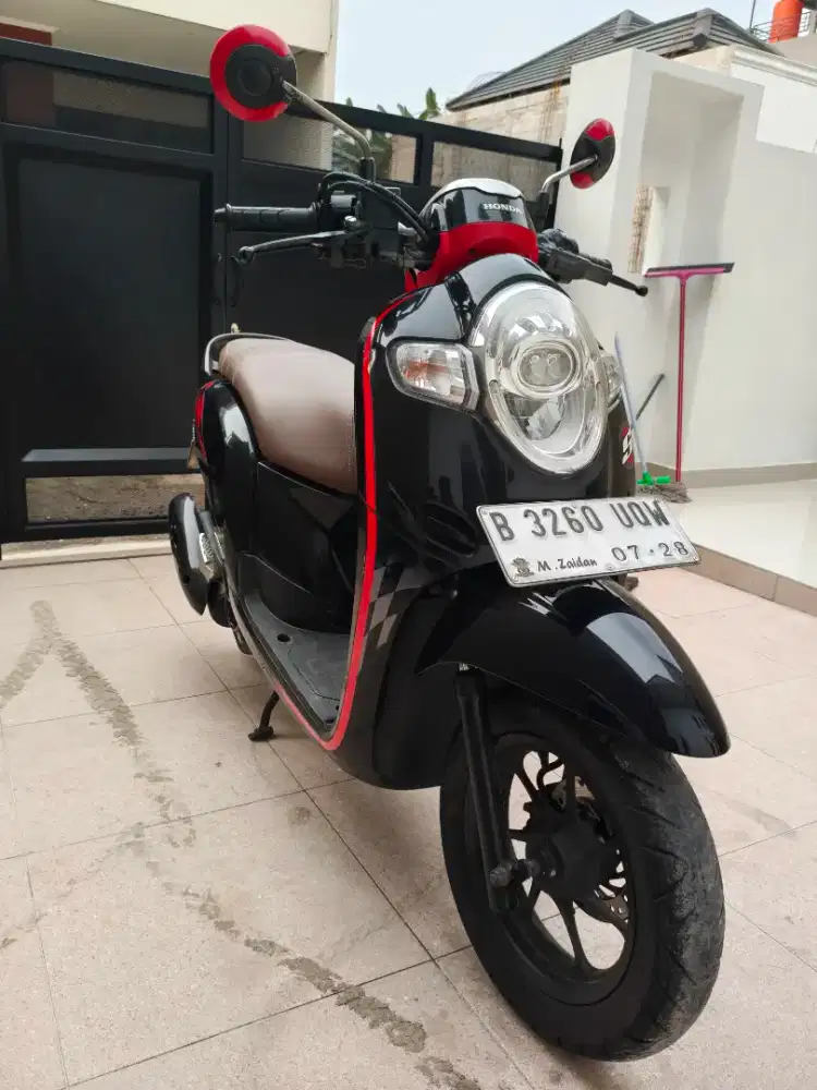 Honda Scoopy 110 thn 2018 lengkap B DKI