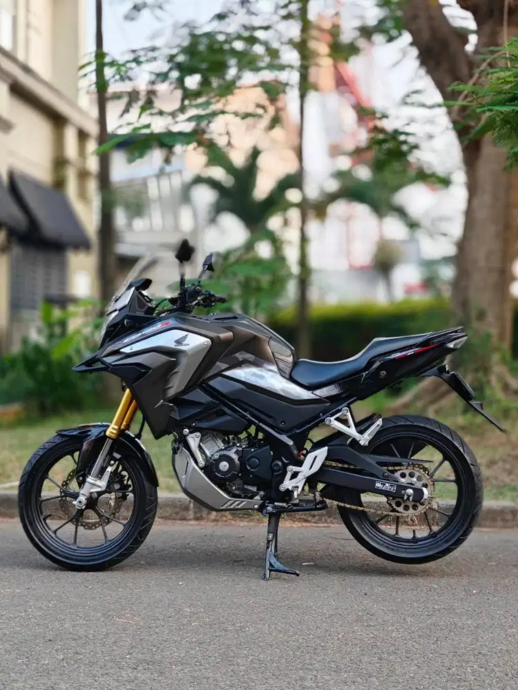 HONDA CB 150X 2023 COKLAT KM 8K PAJAK PANJANG TANPA PR