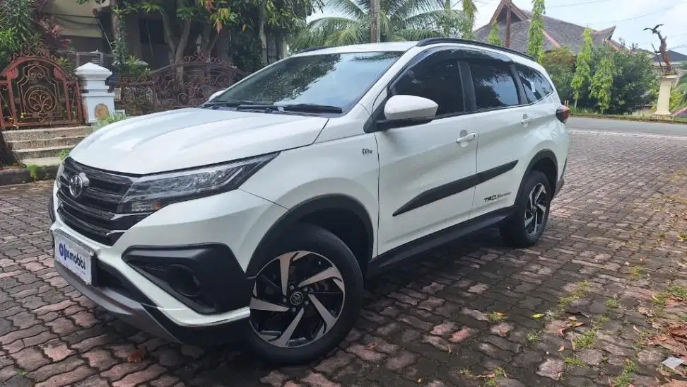 Pajak Panjang Toyota Rush 1.5 S Bensin-AT 2021 KTYE