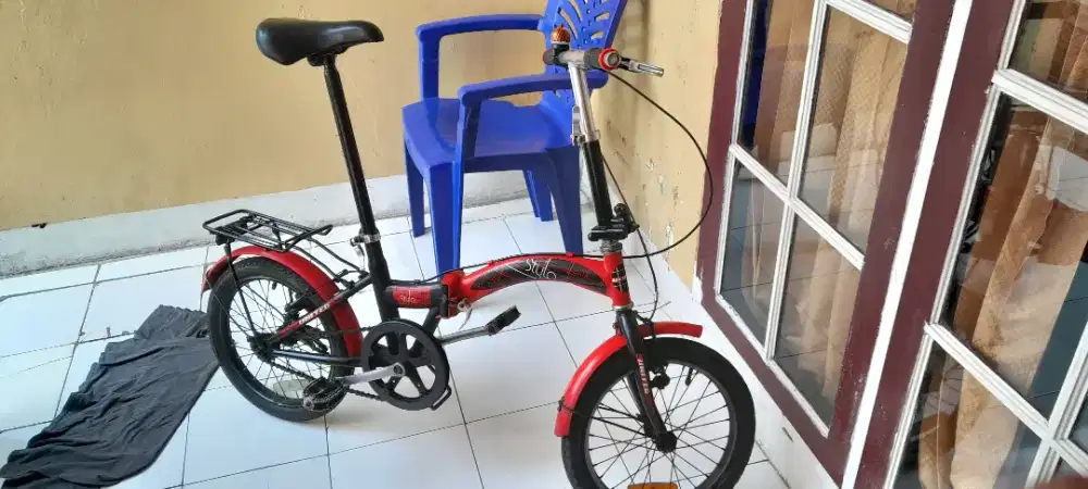 Sepeda Lipat United Stylo R16 Merah