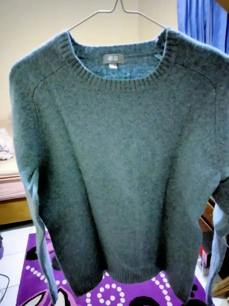 Uniqlo sweater crewnect rajut Size Xl