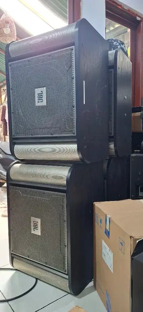 Speaker jbl karaoke 12inc rm12