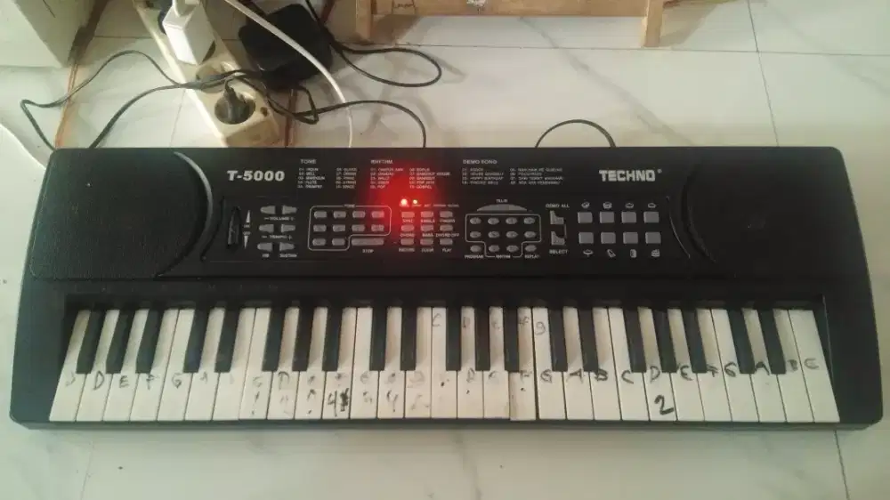 Keyboard piano full normal suara bagus msh mulus