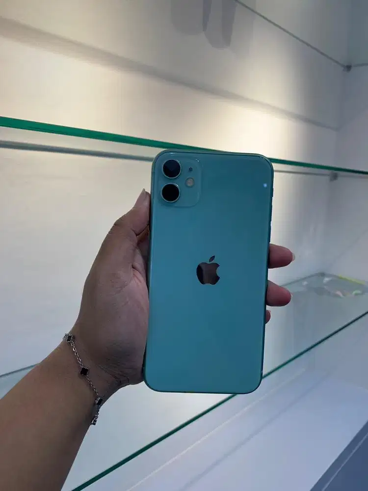 Iphone 11 64gb fullset normal no minus memerima jual dan tukar tambah