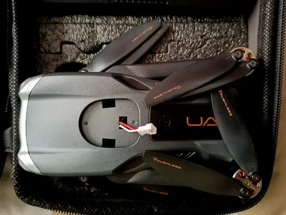 Dijual Mainan Drone Kondisi New Gress