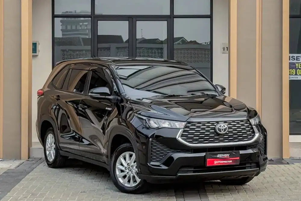 Toyota Kijang Innova Zenix 2.0G 2.0 G HV Hybrid CVT Matic 2024 Hitam