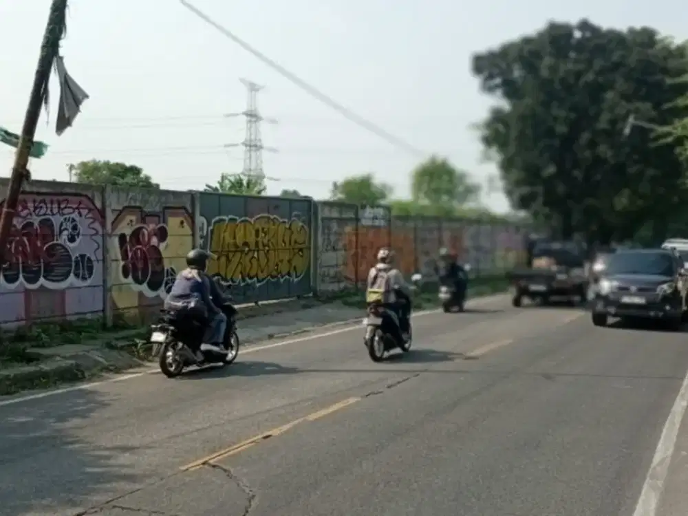 Dibawah NJOP dan Harga D Bawah Pasaran. Tanah Luas Siap Bangun di Jalan Raya Sawangan, Samping Gerbang Tol Sawangan 1, Depok, Jawa Barat. Cocok untuk