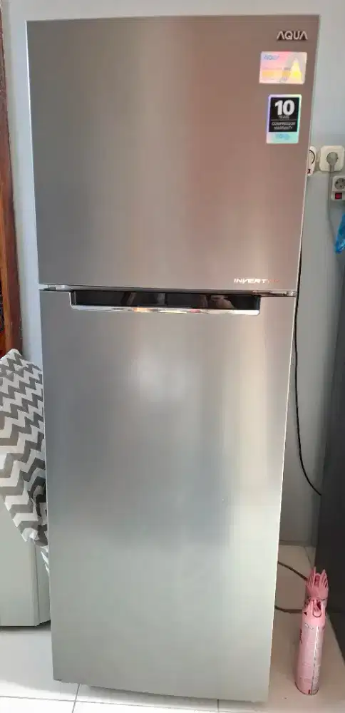 Kulkas 2 Pintu Inverter Aqua Second Terawat
