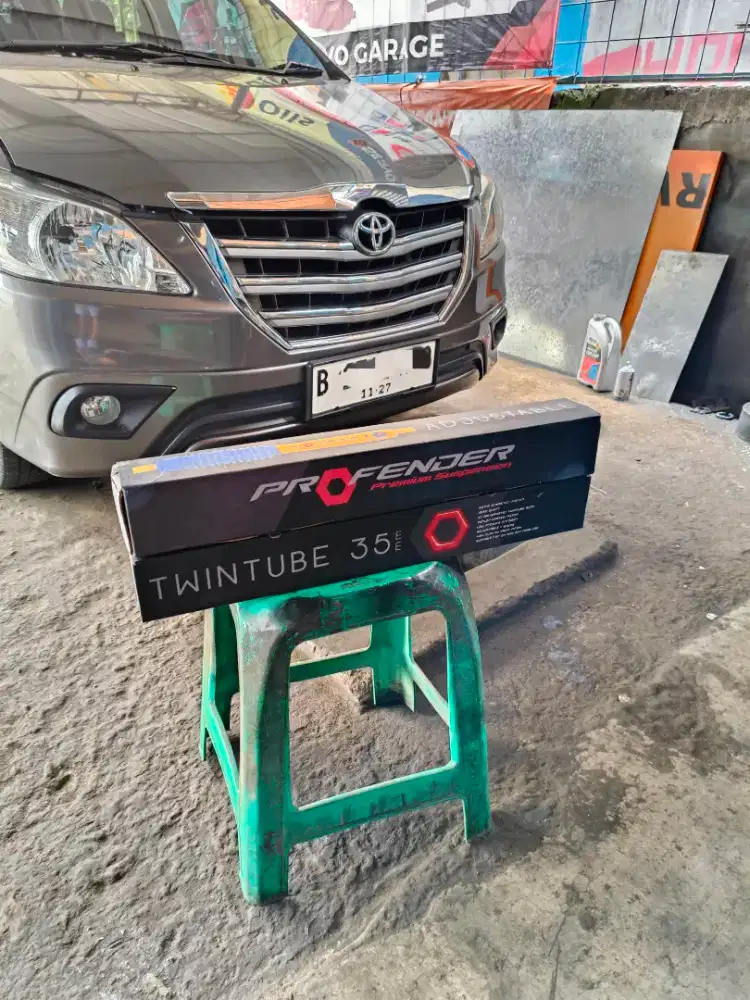 Innova 2013 G MT