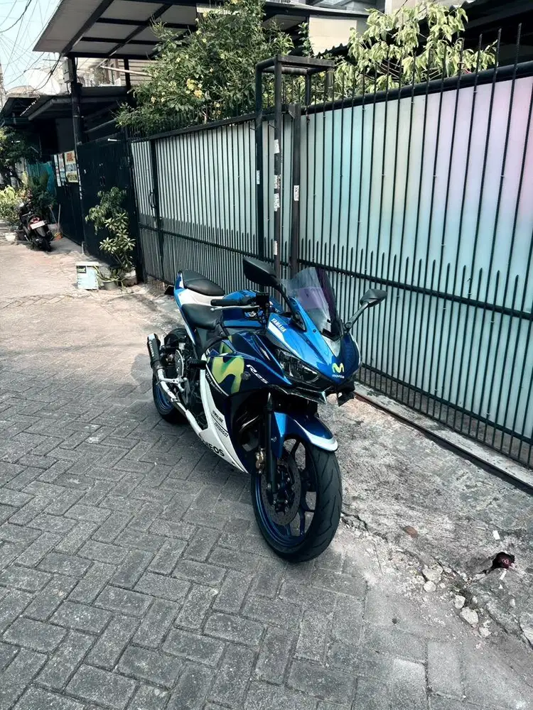 YAMAHA YZF-R25 Movistar 2016 LOW KM LIKE NEW