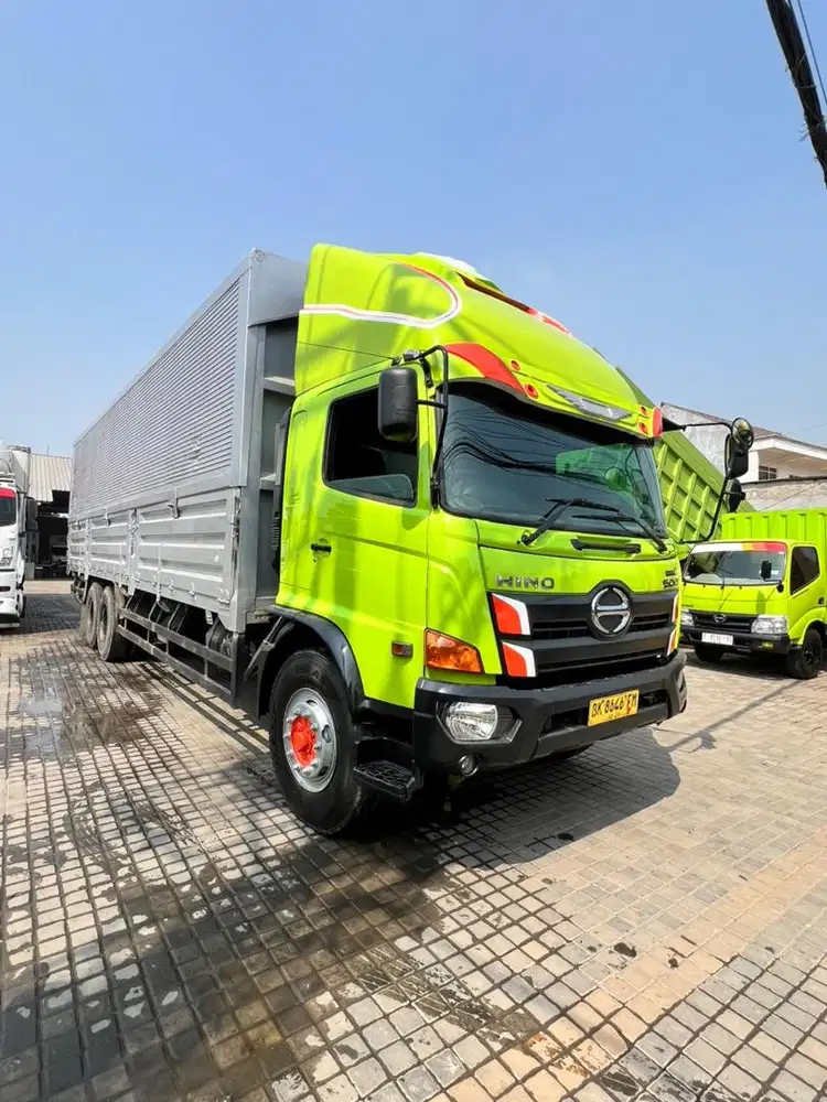 Wing Box Hino 500 FL 260 JW Tahun 2022