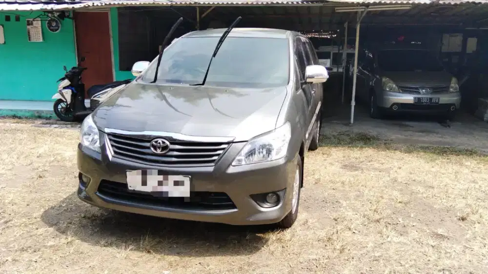 Dijual kijang Innova tahun 2013 matic