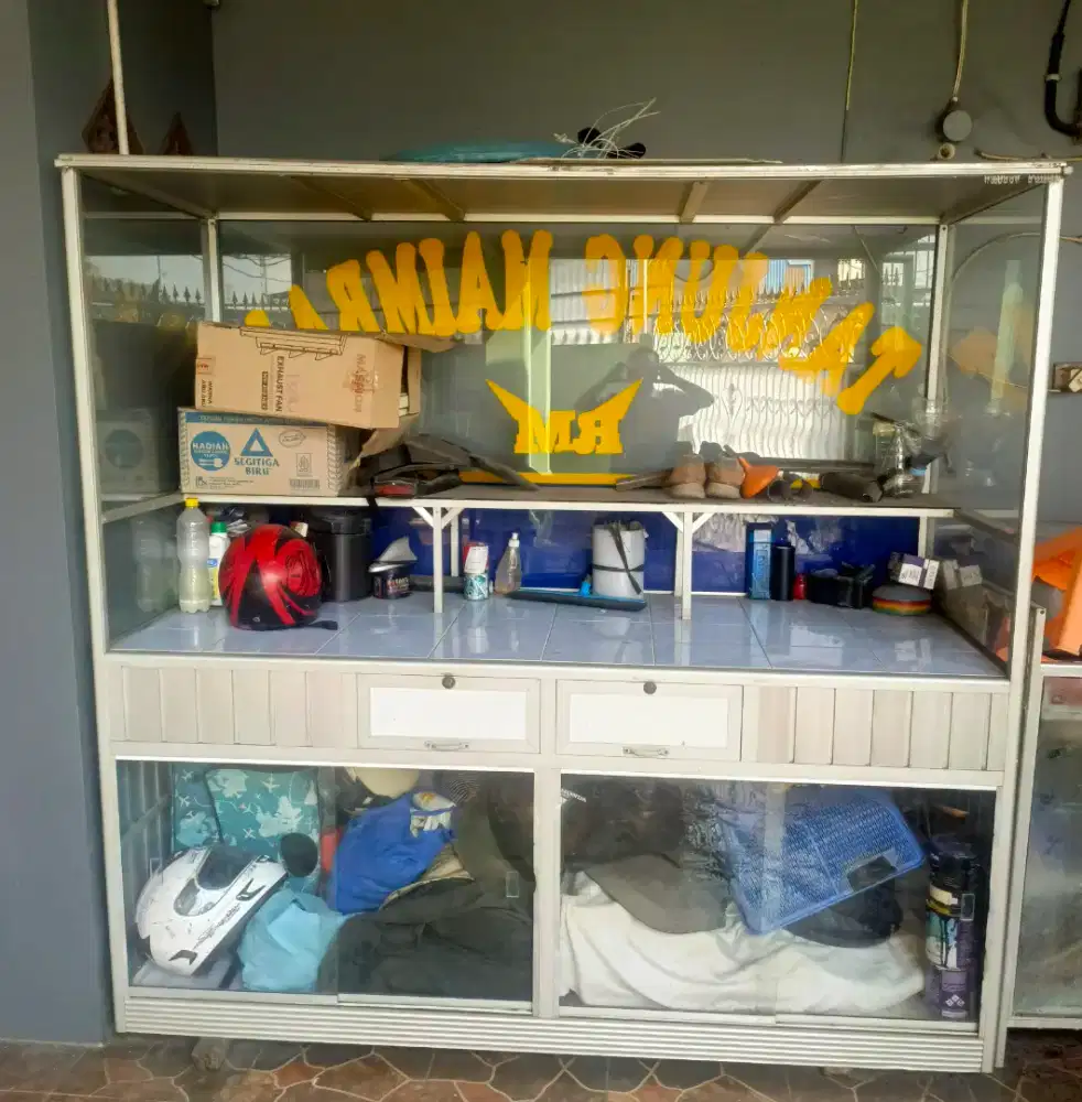 Showcase etalase Makanan