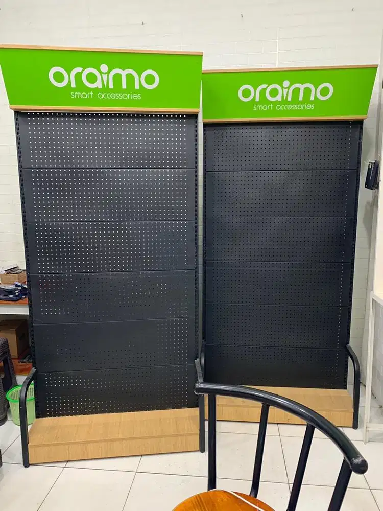 Rak etalase aksesioris hp oraimo