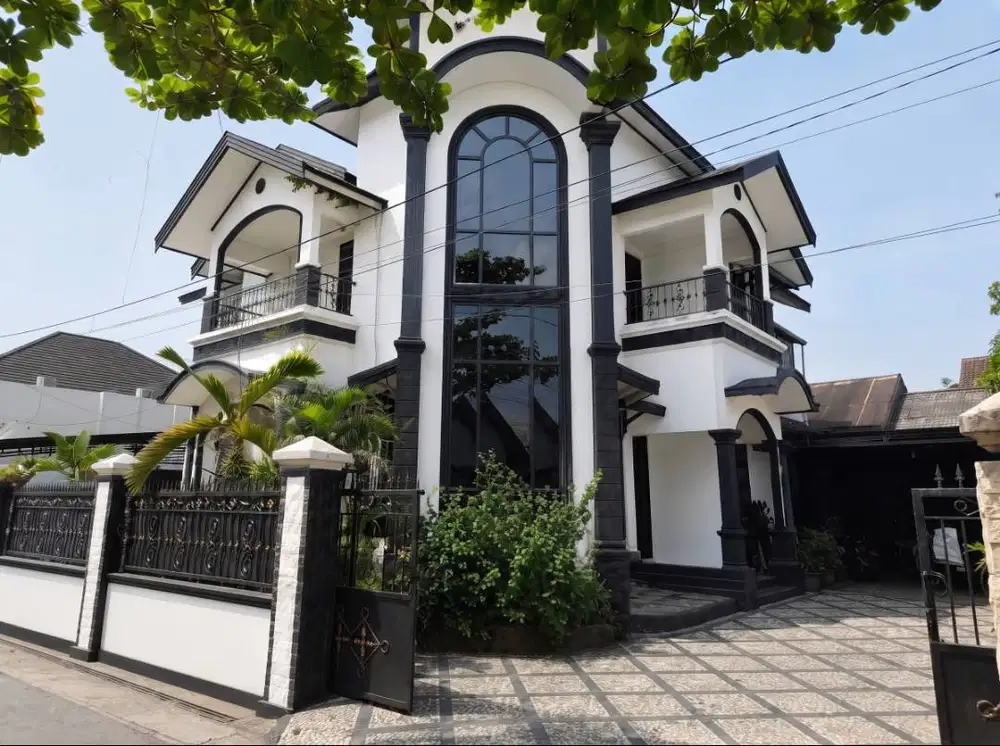 Rumah mewah 2 lantai dijual Banjarmasin