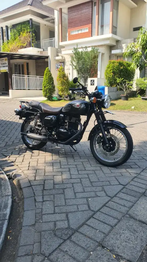 Kawasaki w250 tahun 2019 limited edition