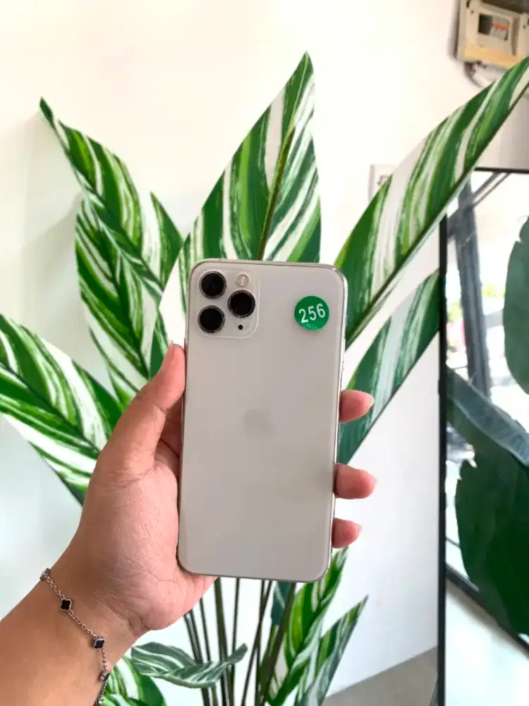 Iphone 11pro 256 fullset, normal nominus menerima jual dan tukartambah