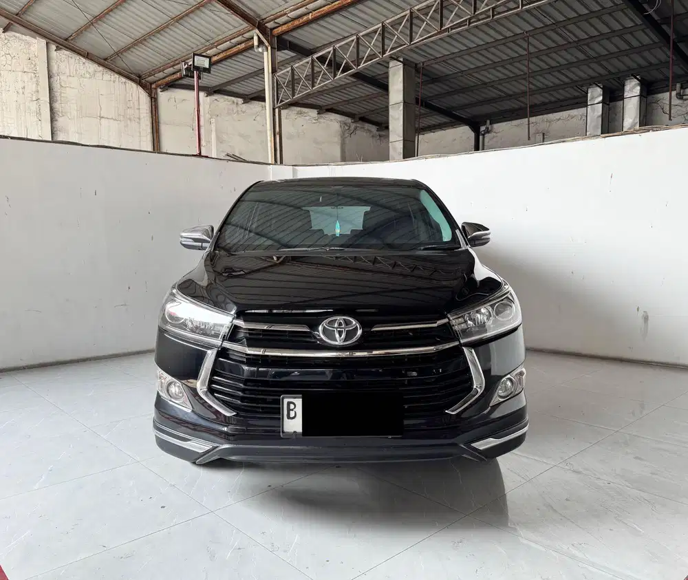 Toyota Innova Venturer diesel at pjk 07-2027