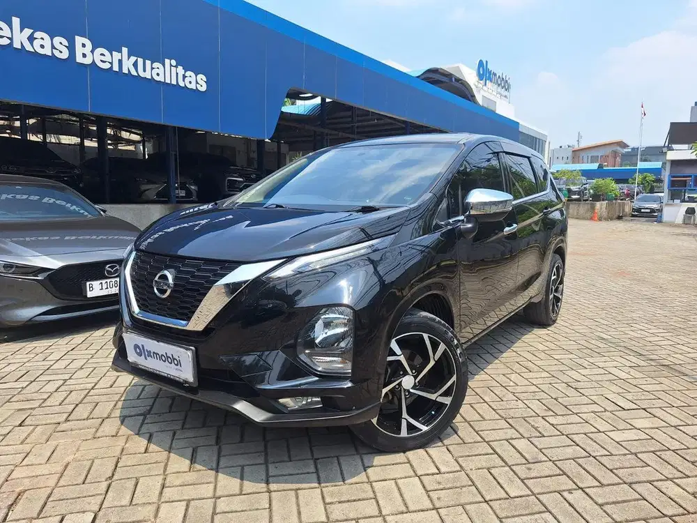 TDP 1 JUTA Nissan Livina 1.5 VE Bensin-AT 2022 Hitam CKZVB